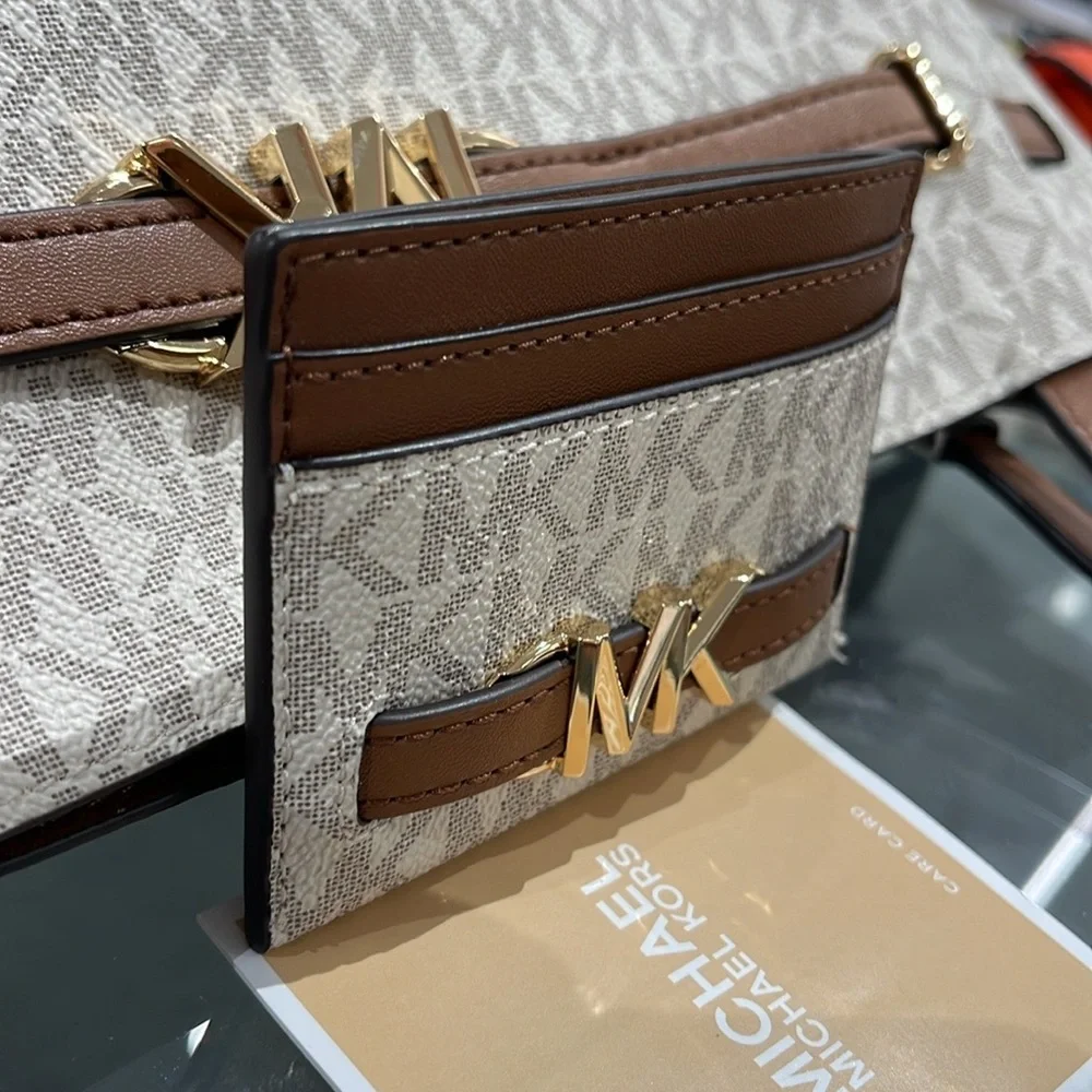 MICHAEL KORS Reed Large Card Holder Case Wallet Vanilla MK Signature NWT